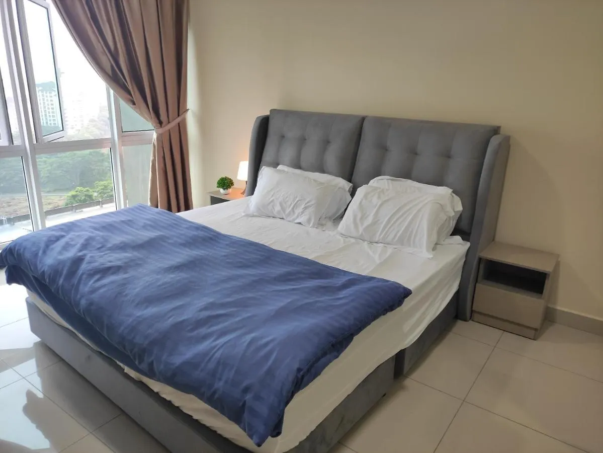 Twin Galaxy Studio With King Bed City View Johor Bahru 0*,  Malaysia